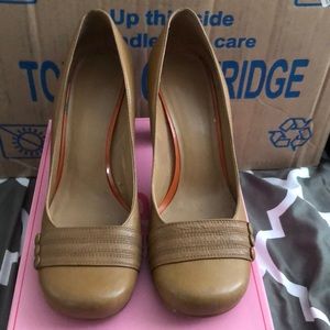 Gianni Bini Topaz Pump